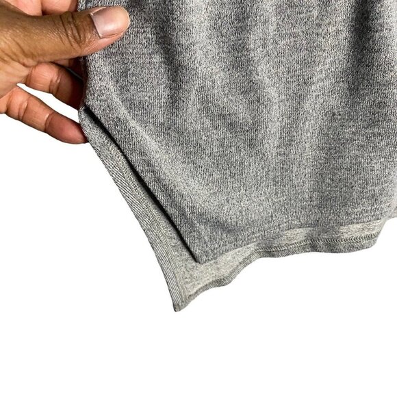 Roper Women's Light Gray Floral Bull Long Sleeve Top - Picture 4 of 10